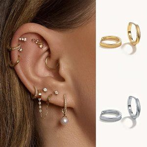 Simple Hoop Earrings • Gold Hoop Earring • Dainty Hoop• Tiny Huggies• 18K Gold